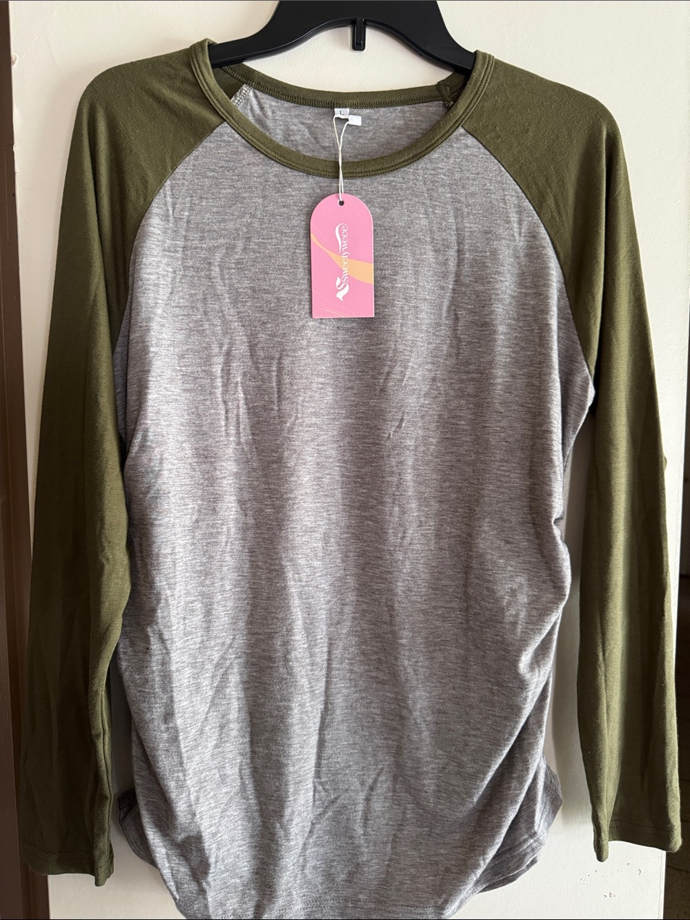 Women’s Raglan Long Sleeve Ribbed Shirt - Olive Green & Heather Gray